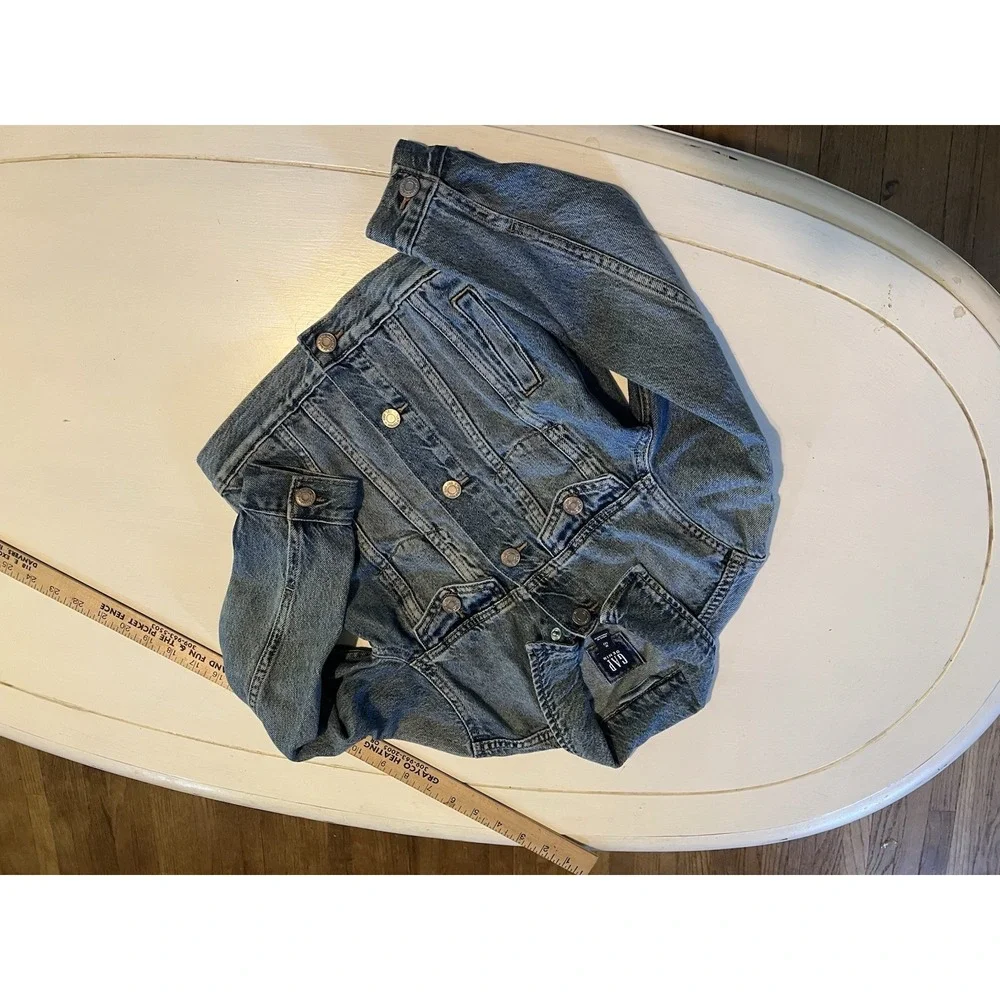 GAP Denim Jacket Childs Sz 8 Med  Jean Trucker Classic Button Snaps Y2K 90s